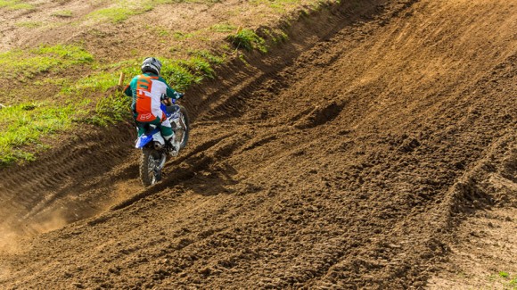 Motocross Riding Tip: Straight Line Ruts Motocross Riding Tip: Straight Line Ruts