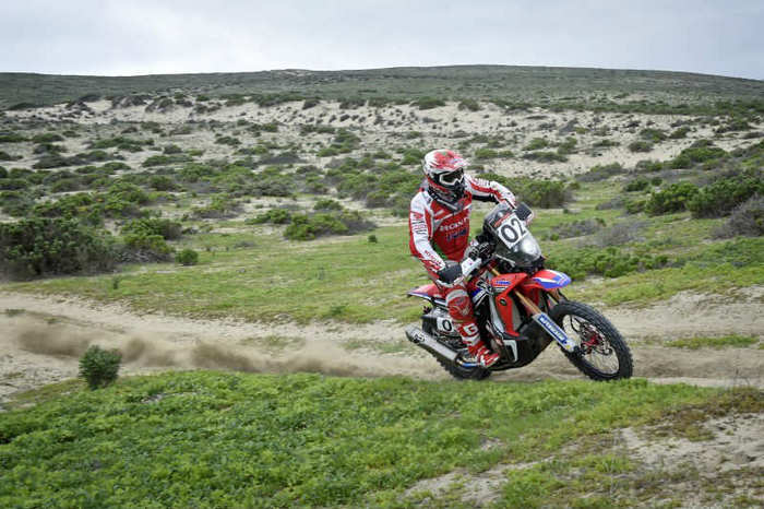 Paulo Goncalves was victorious in the final 100km stage Paulo Goncalves was victorious in the final 100km stage