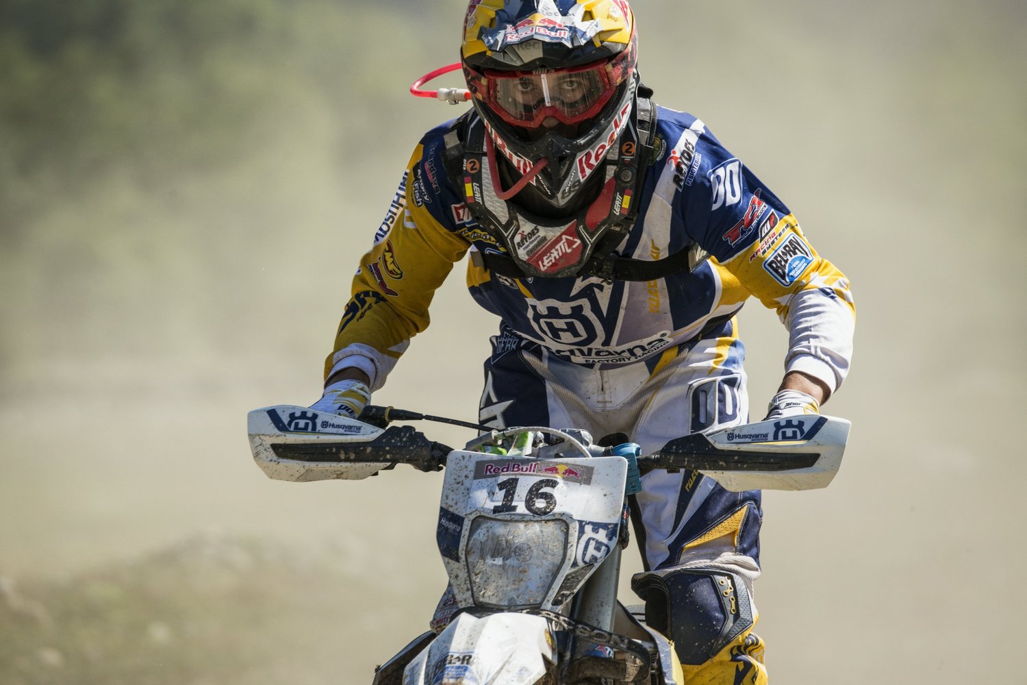 alfredo-gomez-hard-enduro-action