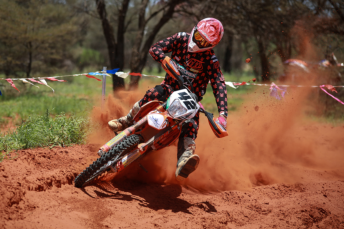16Simmonds_DeepWell1_lrg 16Simmonds_DeepWell1_lrg