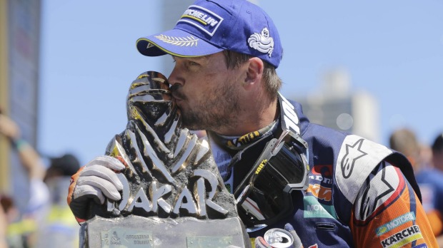 Price celebrates his Dakar win - Photo Jorge Saenz