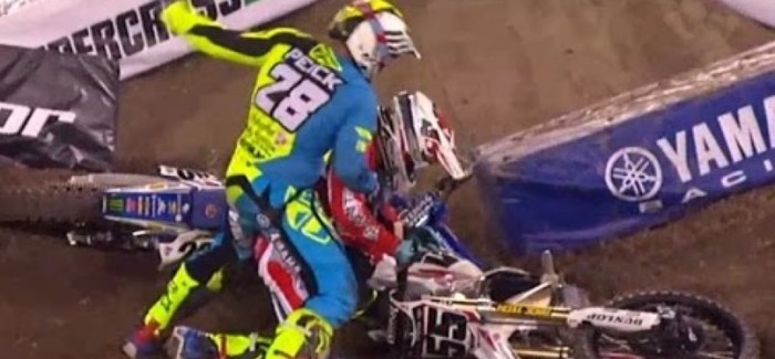 Supercross-Weston-Peick-Punches-Vince-Friese-1-700x325 Supercross-Weston-Peick-Punches-Vince-Friese-1-700x325