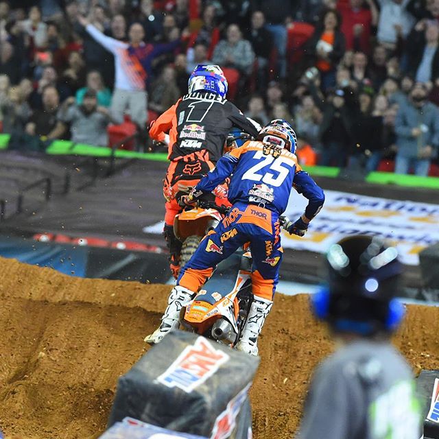 Dungey making the pass on Musquin pic - Cudby Dungey making the pass on Musquin pic - Cudby