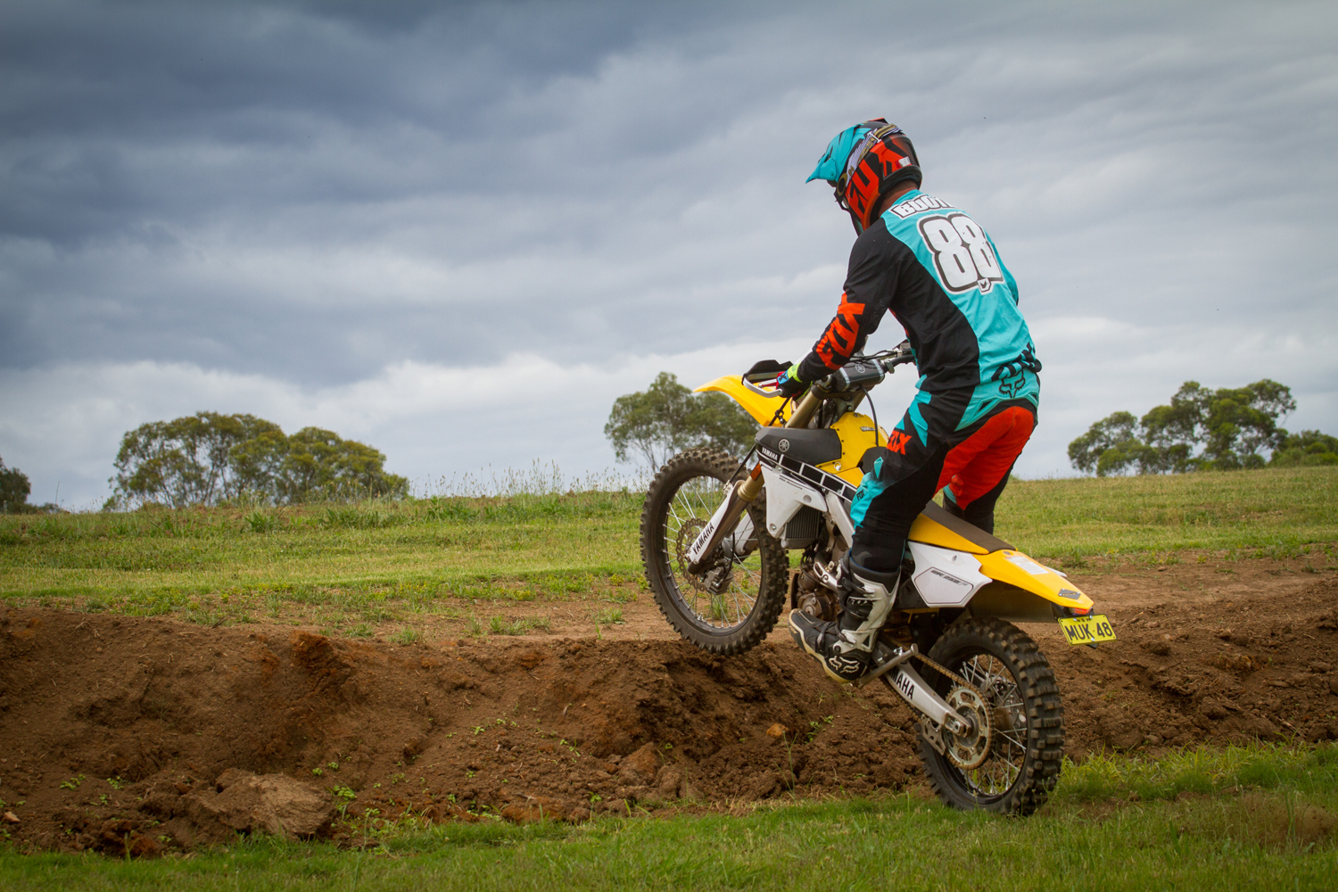 Trail Tip: Clutch-pop Wheelie