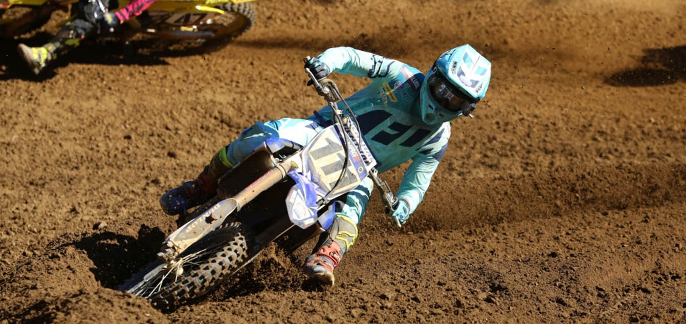 feature Knee Surgery a Success for Reardon