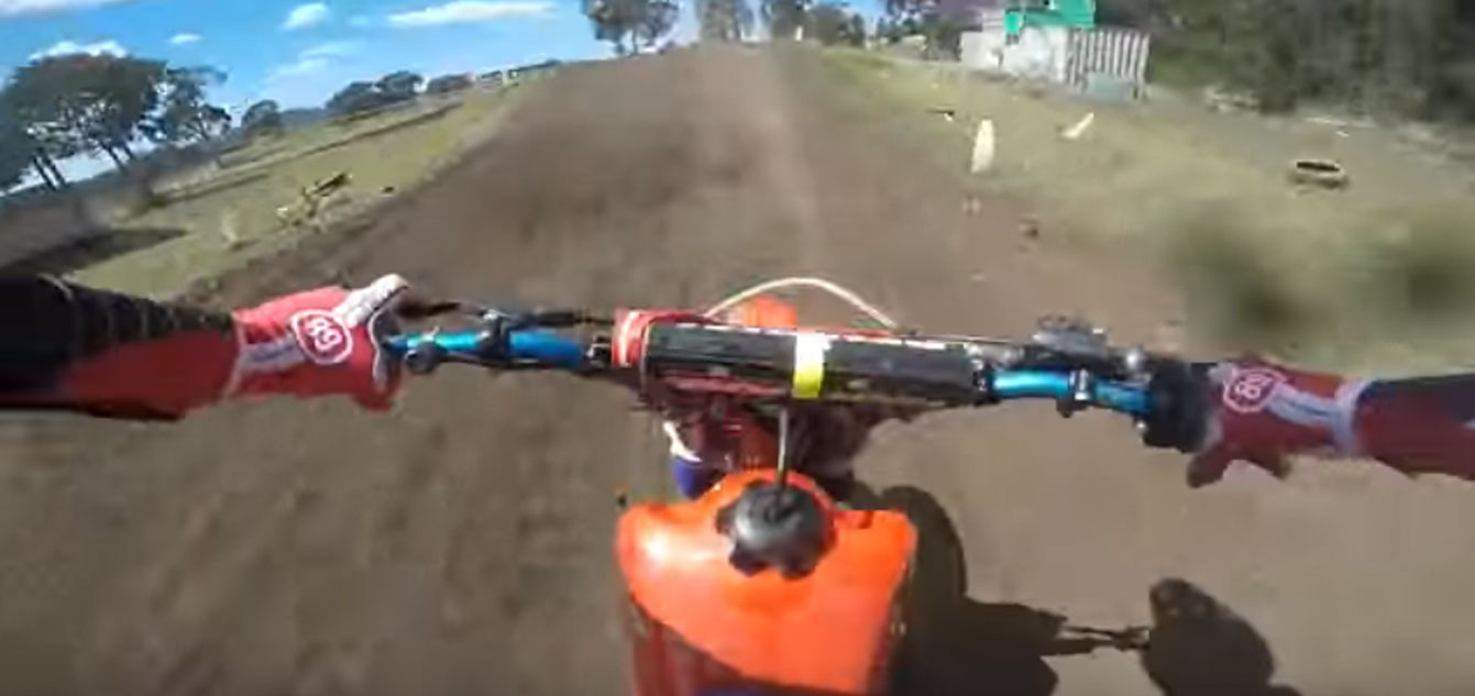 Video: TAKE A LAP ON THIS 1984 HONDA CR500!