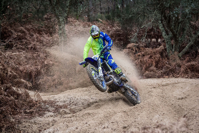 2017-Factory-Enduro-6