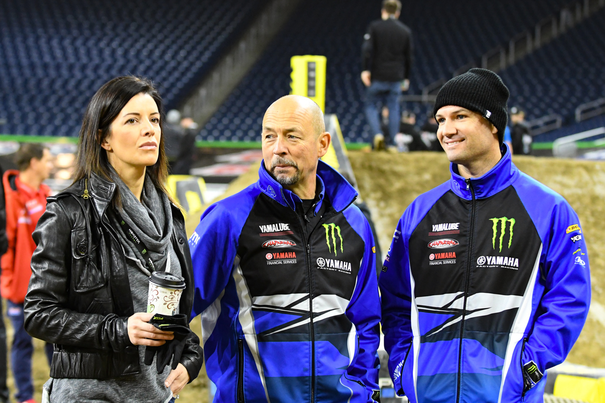 Chad Reed - Monster Energy Factory Yamaha with his closest advisors at the Detroit Monster Energy Supercross.