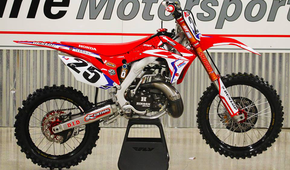 PHOTO GALLERY: HONDA CR300R