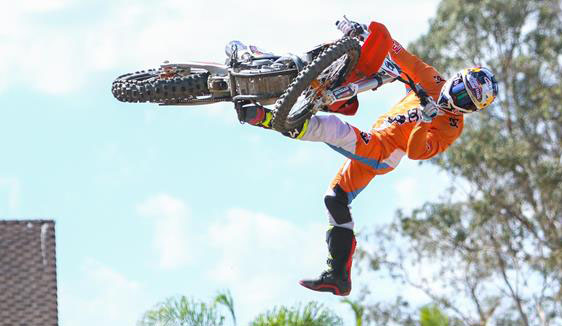 RobbieMaddison feature