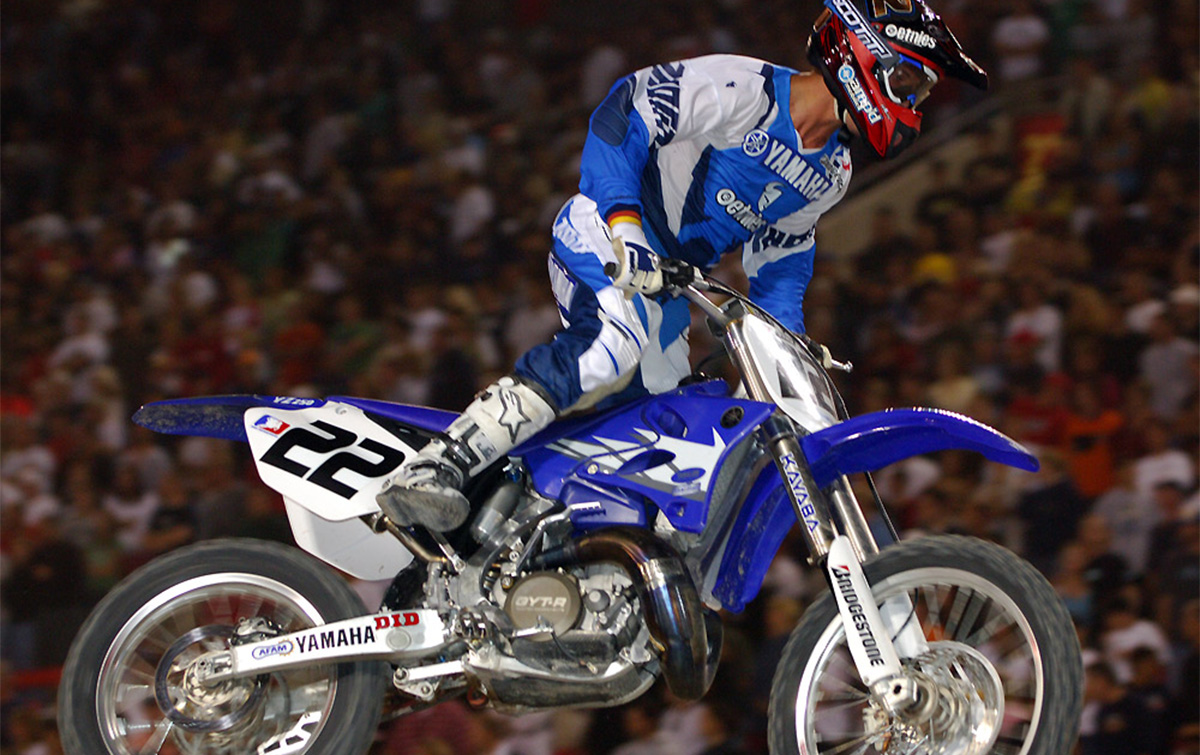 VIDEO: BAR 2 BAR - 2005 AMA SUPERCROSS CHAMPIONSHIP