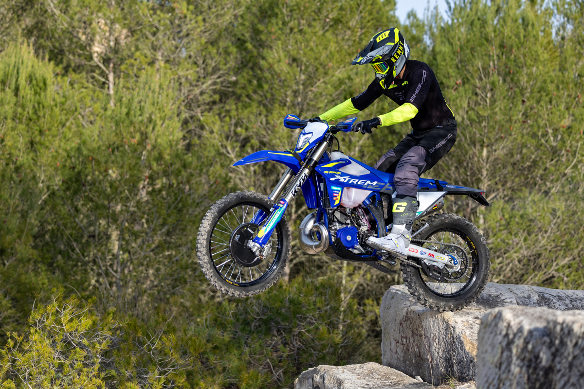 Sherco Rac Sherco Drops Race-Ready 300 SE XTREM Hard Enduro Weapon | Dirt Action