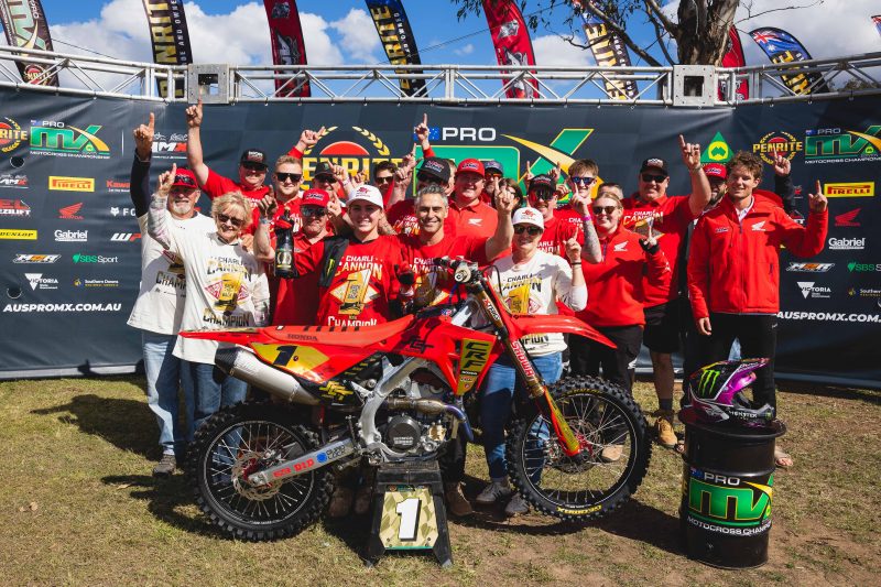 Mxw Championship Podium