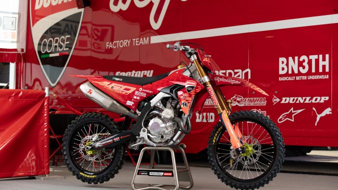 2025 Ducati Tld Mx 1 21 Uc737250 Mid 2025 Ducati Tld Mx 1 21 Uc737250 Mid