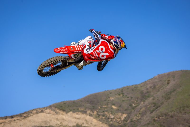 26 Hunter Lawrence Action 92