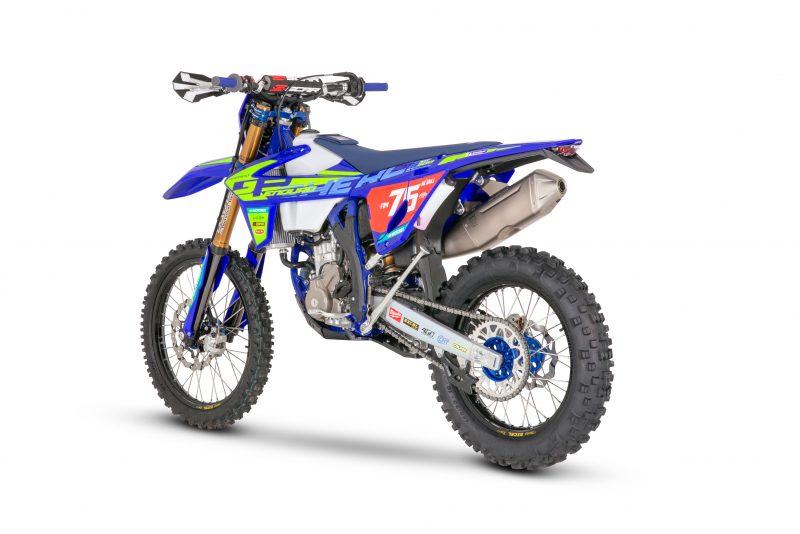 6 300 Sef Macdonald Replica 3679x2456