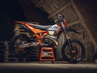 03 My27 Ktm 300 Exc Hardenduro Static Hardenduro