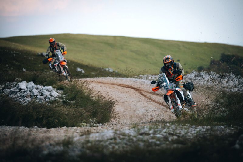 763004 My27 Ktm 690 Rally Action Cat A
